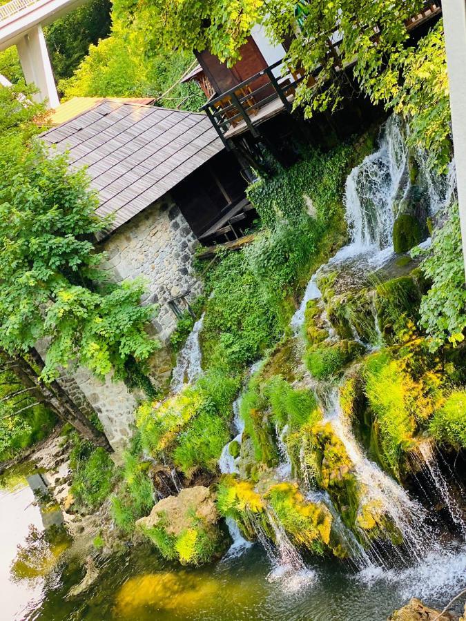 Vila Kuca Za Odmor Luna Slunj Exteriér fotografie